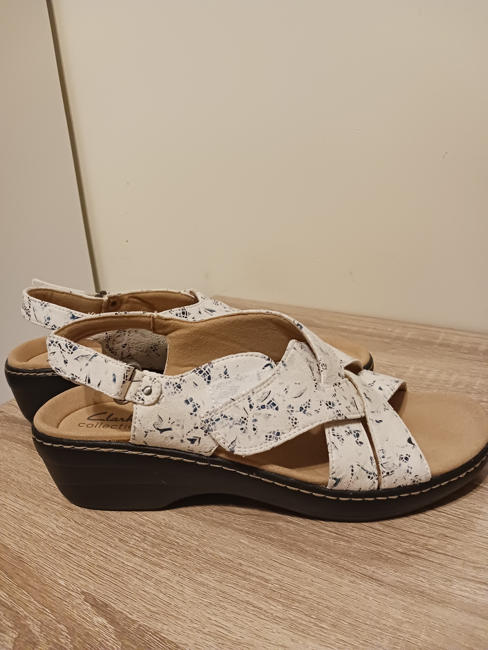 Clarks Merliah Echo Blue/White Floral Adjustable Slingback Low Profile Wedges